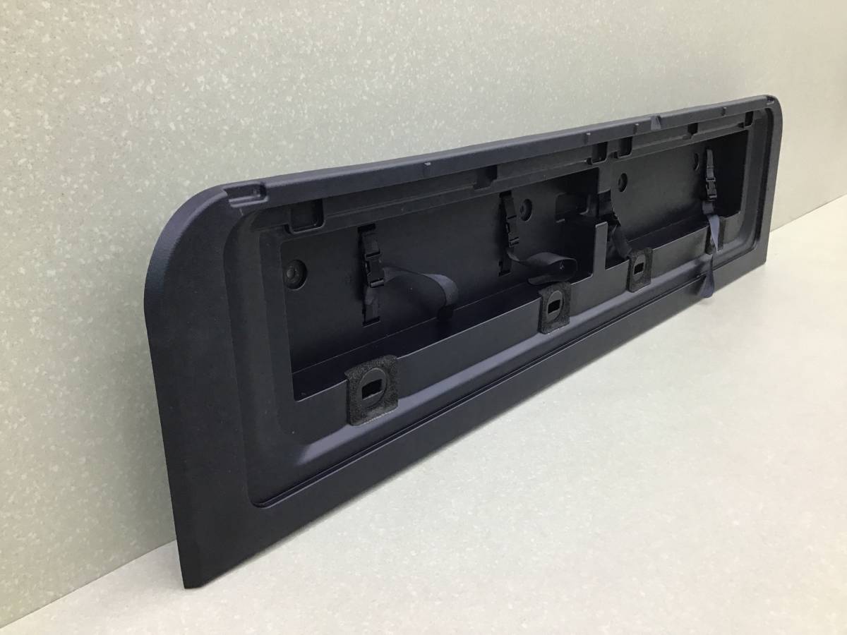 Обшивка двери багажника Toyota Land Cruiser 11 (VDJ200) 2007-2021 Обшивка двери багажника Toyota Land Cruiser 11 (VDJ200) 2007-2021