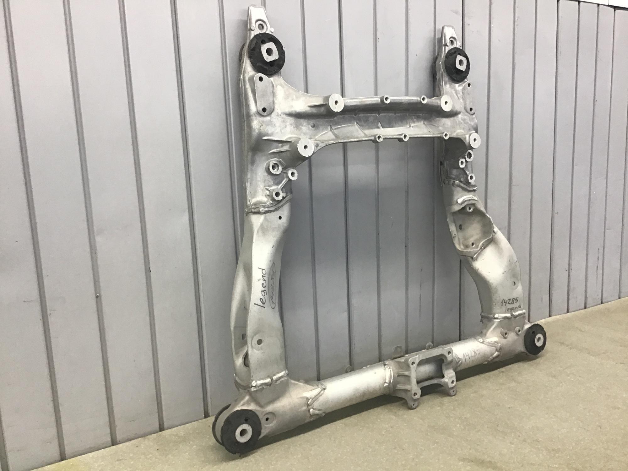 Балка под ДВС Honda Legend 2006-2011 Балка под ДВС Honda Legend 2006-2011