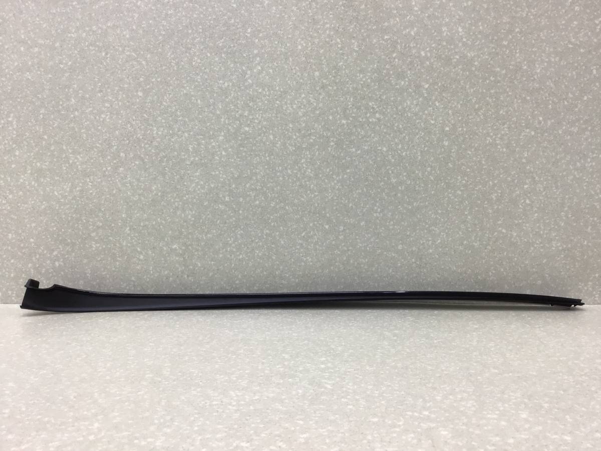 Молдинг лобового стекла Mercedes-Benz E-Class (C207) 2009-2016 Молдинг лобового стекла Mercedes-Benz E-Class (C207) 2009-2016