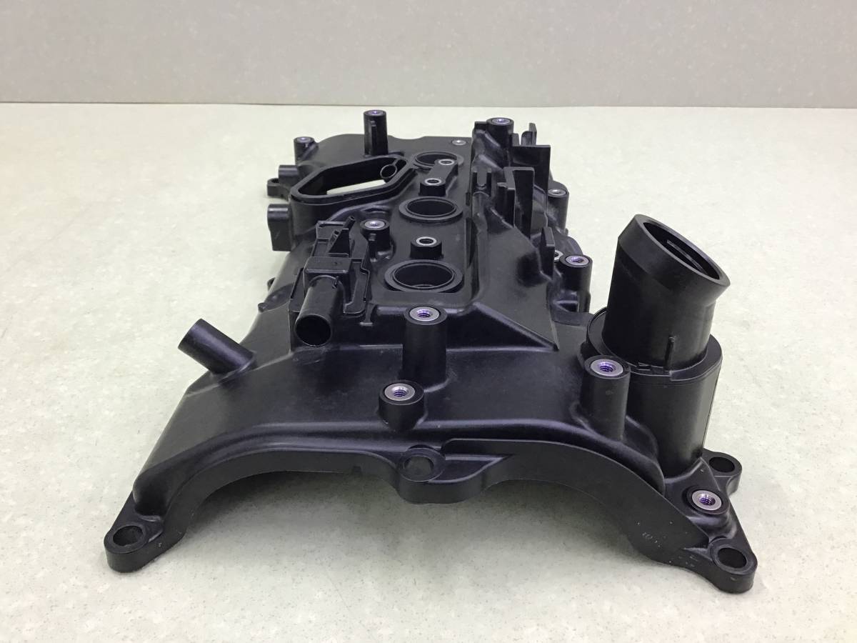 Крышка головки блока (клапанная) Toyota Land Cruiser (J300) 2021>