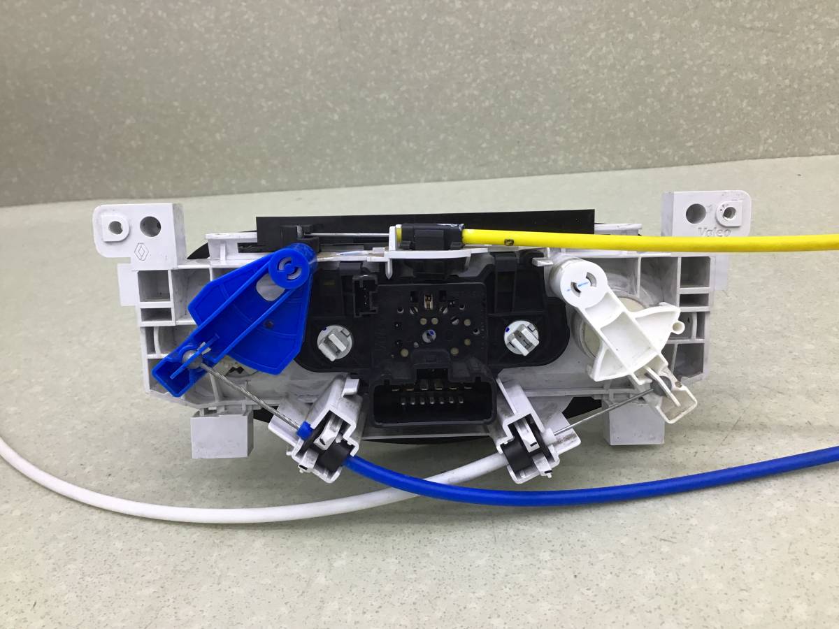 Блок управления климатической установкой Nissan Terrano 3 (D10) 2014-2022