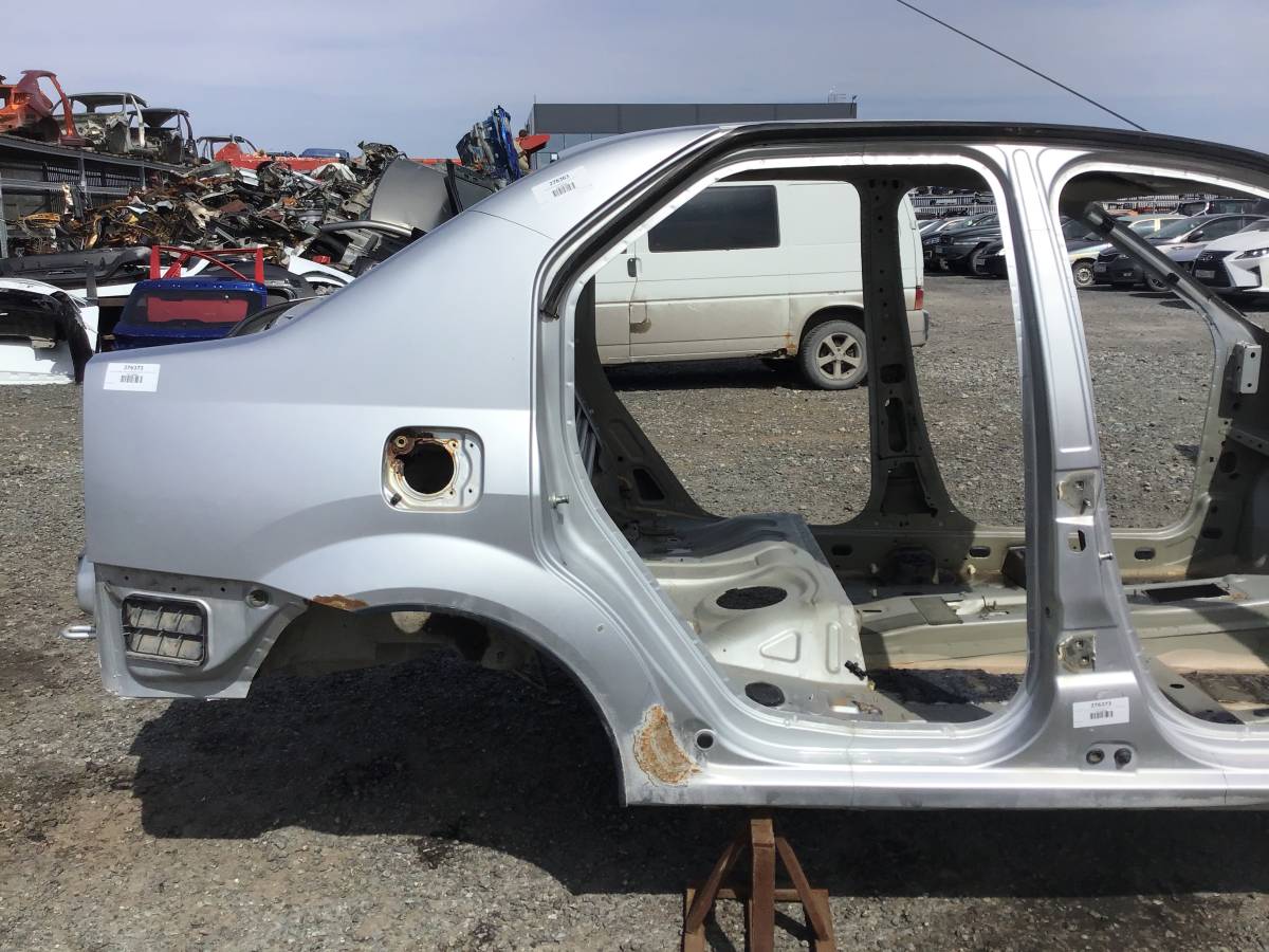 Крыло заднее правое Renault Logan (1) 2005-2014 Крыло заднее правое Renault Logan (1) 2005-2014