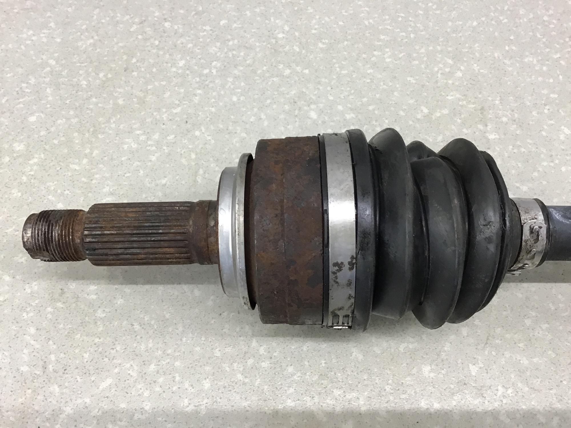 Полуось задняя правая, Honda Legend 2006-2011 Полуось задняя правая, Honda Legend 2006-2011
