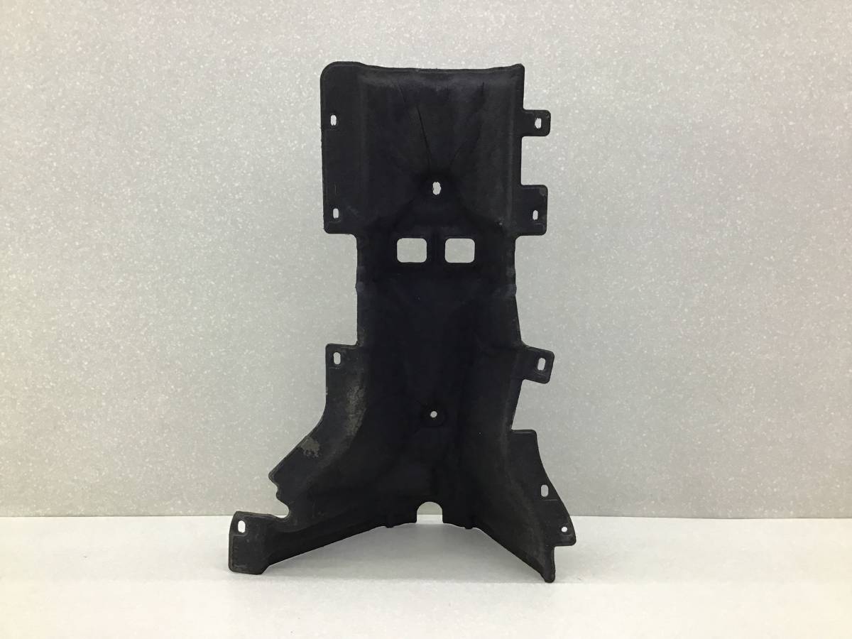 Экран тепловой Land Rover Range Rover 4 (L405) 2012-2022 Экран тепловой Land Rover Range Rover 4 (L405) 2012-2022