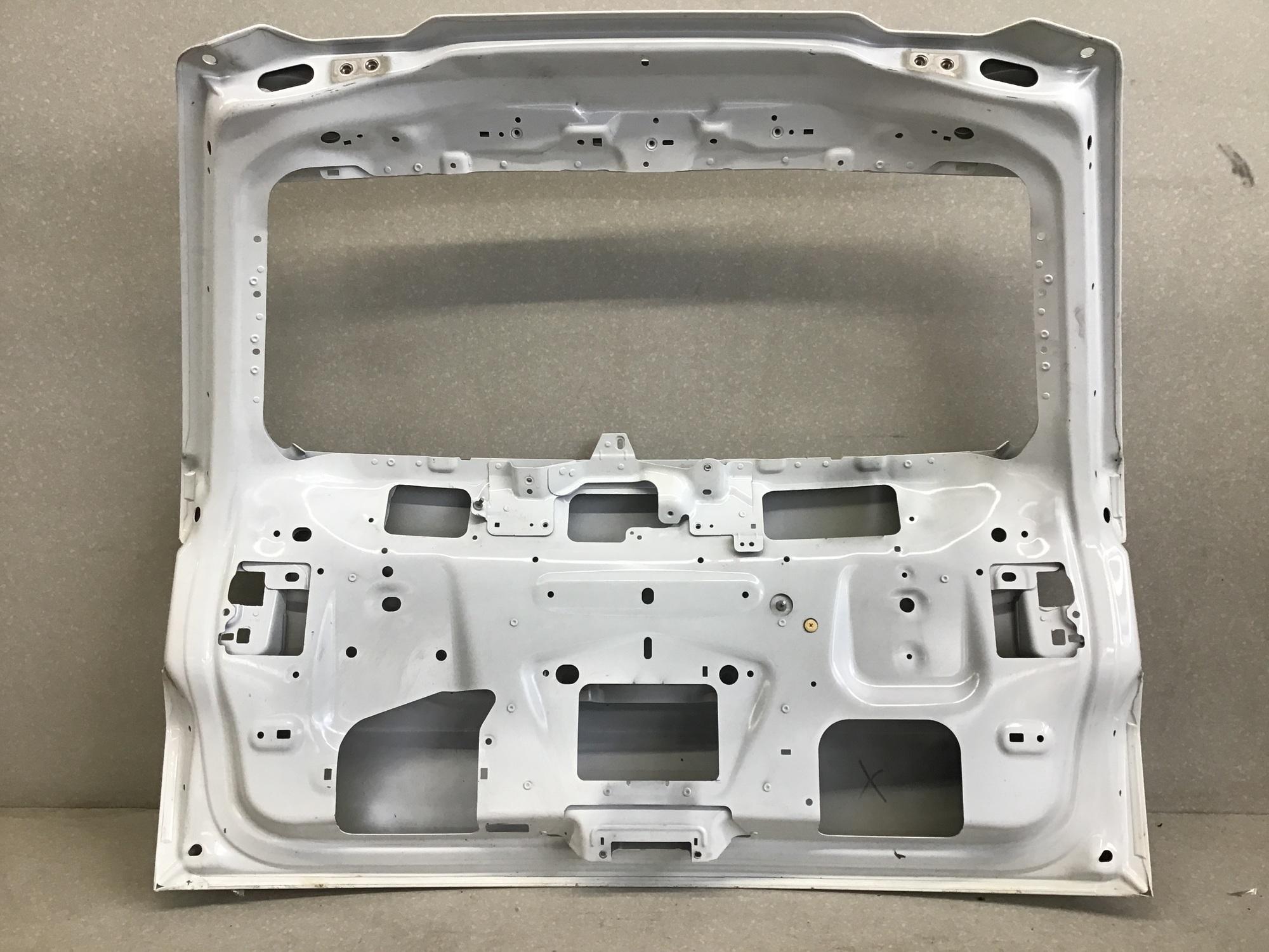 Дверь багажника, Land Rover Discovery Sport 2014> Дверь багажника, Land Rover Discovery Sport 2014>