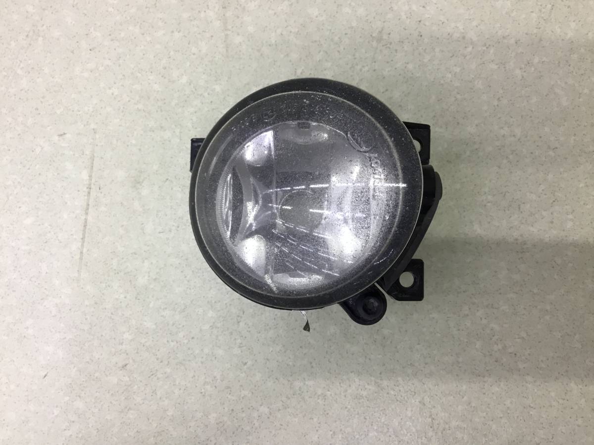 Фара противотуманная правая Volkswagen Golf 5 (1K) 2003-2009