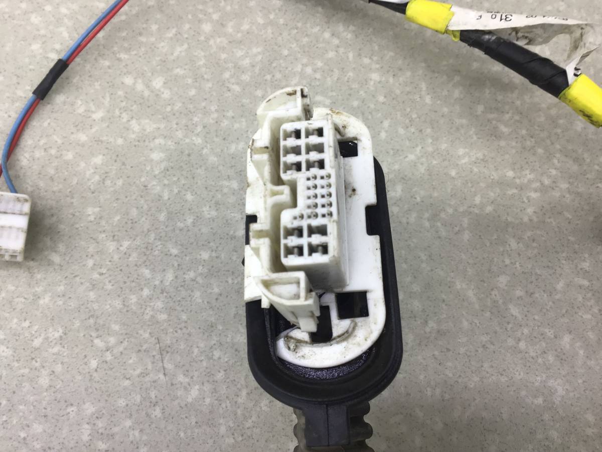 Проводка двери Toyota Auris (E150) 2006-2012 Проводка двери Toyota Auris (E150) 2006-2012