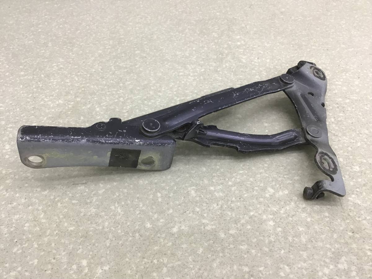 Петля крышки багажника Mazda 6 (GH) 2007-2012 Петля крышки багажника Mazda 6 (GH) 2007-2012