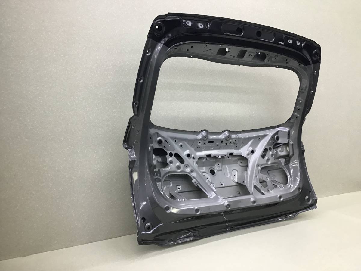 Дверь багажника Geely Coolray SX11 2018> Дверь багажника Geely Coolray SX11 2018>