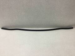 Уплотнитель капота Skoda Yeti (5L) 2009-2018