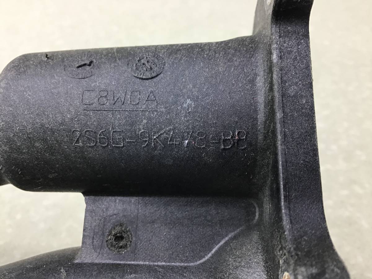 Крышка термостата Ford Focus 3 (CB8) 2011-2019 Крышка термостата Ford Focus 3 (CB8) 2011-2019