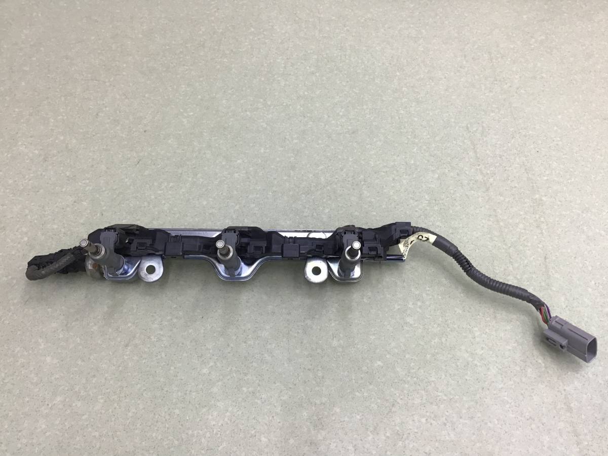 Рейка топливная (рампа) Toyota Land Cruiser (J300) 2021>