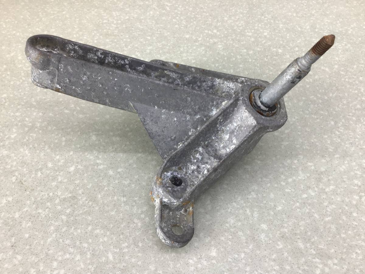Кронштейн КПП Renault Megane (2) 2002-2009 Кронштейн КПП Renault Megane (2) 2002-2009