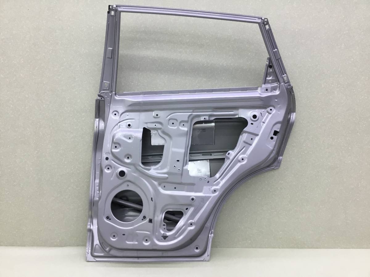 Дверь задняя правая Geely Coolray SX11 2018> Дверь задняя правая Geely Coolray SX11 2018>