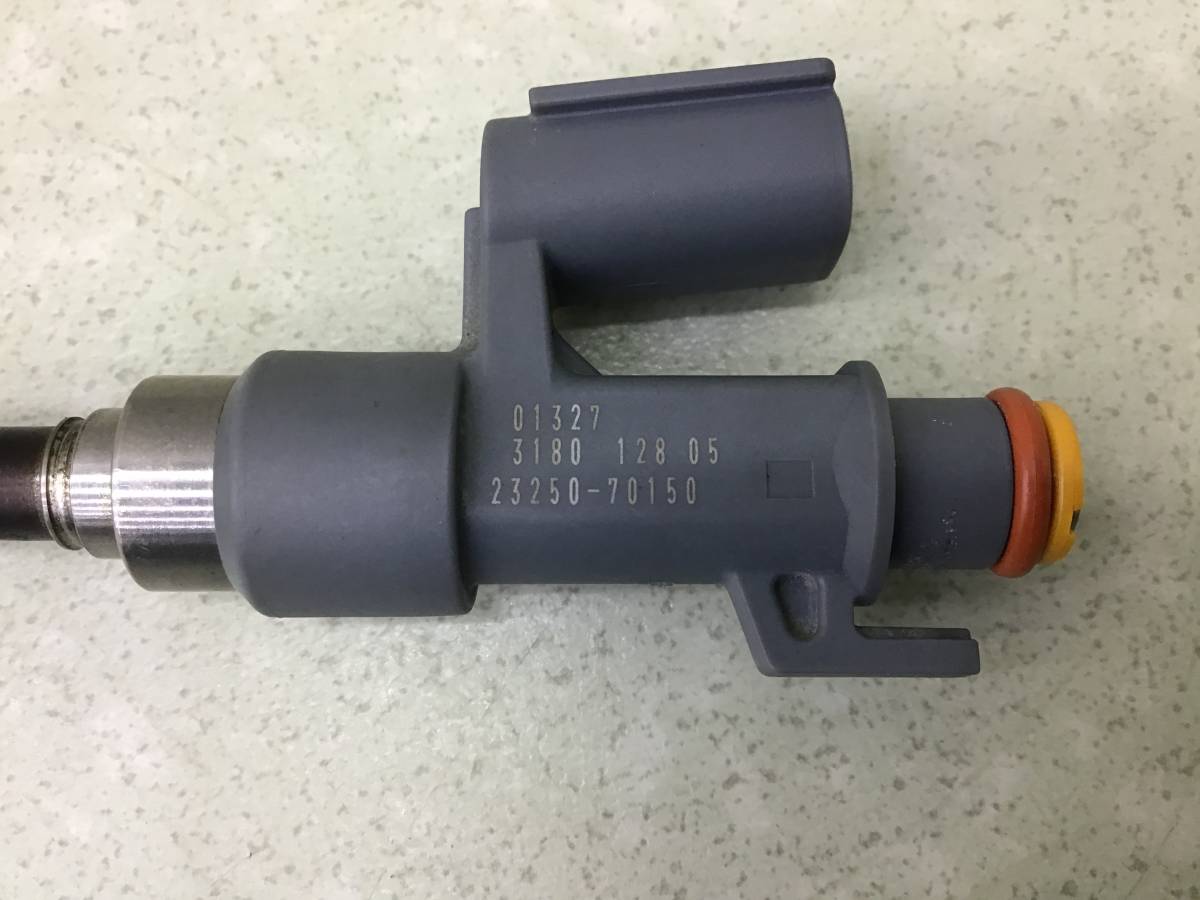 Форсунка инжекторная электрическая Toyota Land Cruiser (J300) 2021>