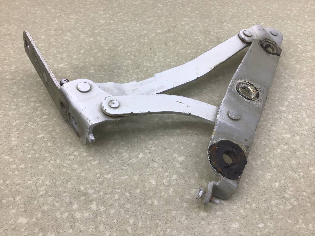 Петля крышки багажника Nissan Teana J32 2008-2013 Петля крышки багажника Nissan Teana J32 2008-2013