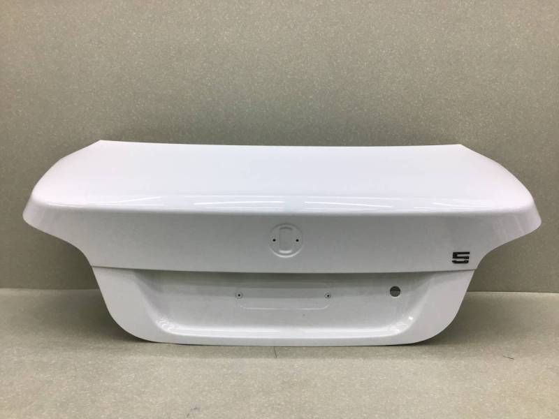 Крышка багажника BMW 5-series E60/E61 2003-2009 Крышка багажника BMW 5-series E60/E61 2003-2009