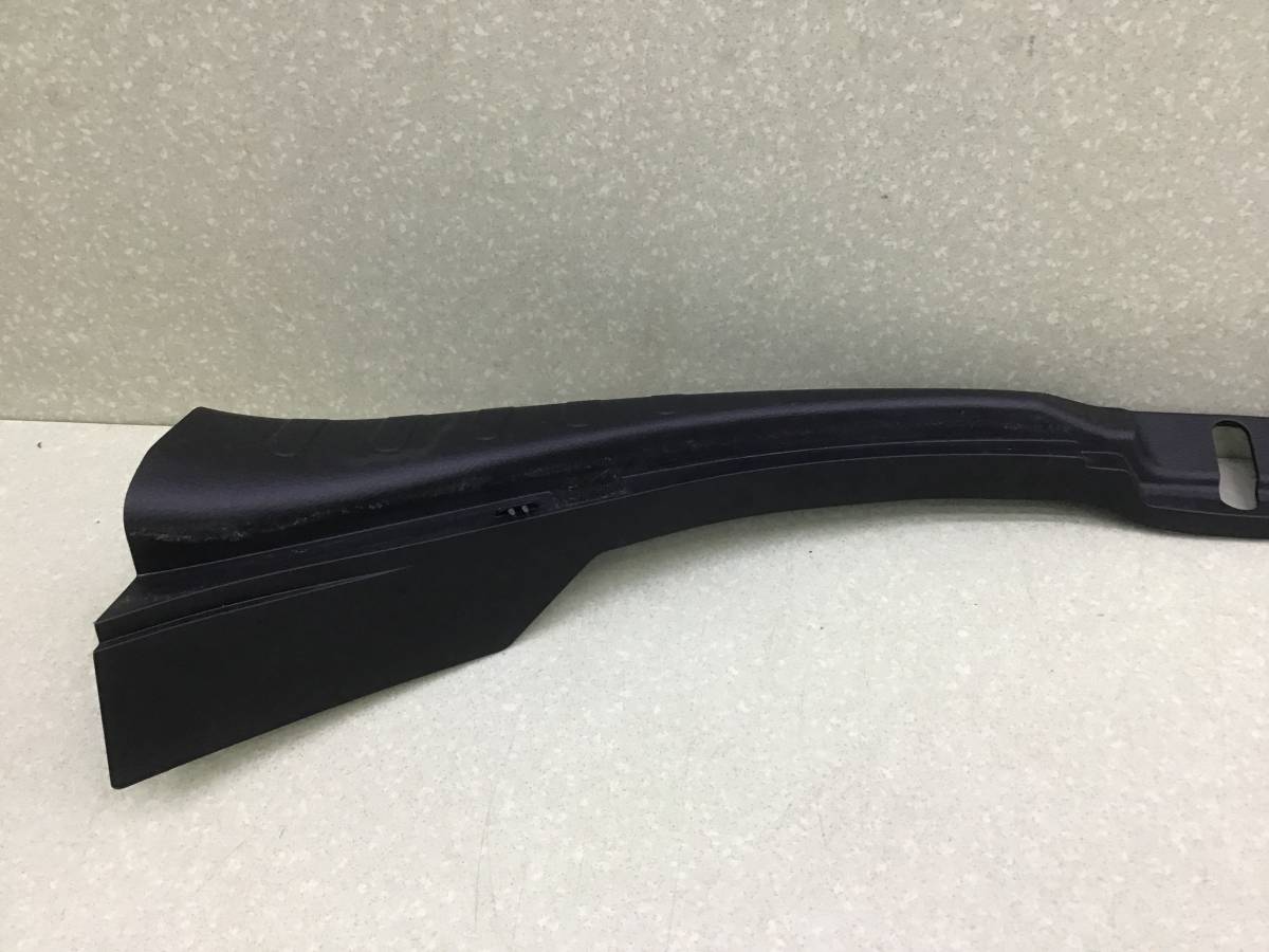 Накладка замка багажника Toyota Rav 4 (A40) 2013> Накладка замка багажника Toyota Rav 4 (A40) 2013>