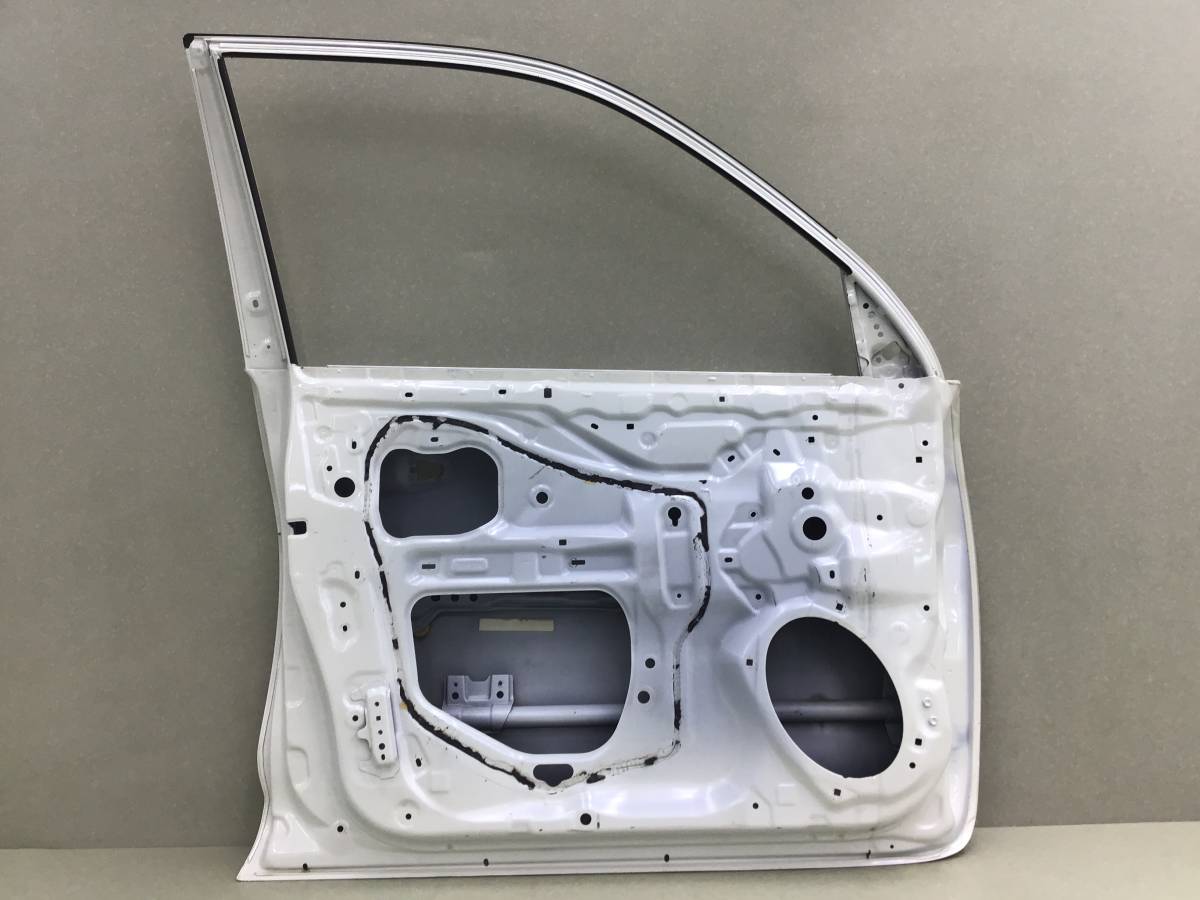 Дверь передняя левая Toyota Land Cruiser Prado (J150) 2009> Дверь передняя левая Toyota Land Cruiser Prado (J150) 2009>