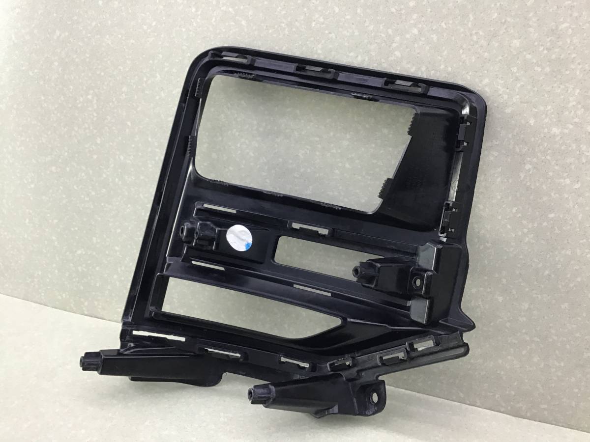 Накладка фары JAC T9 2020 - н. в.