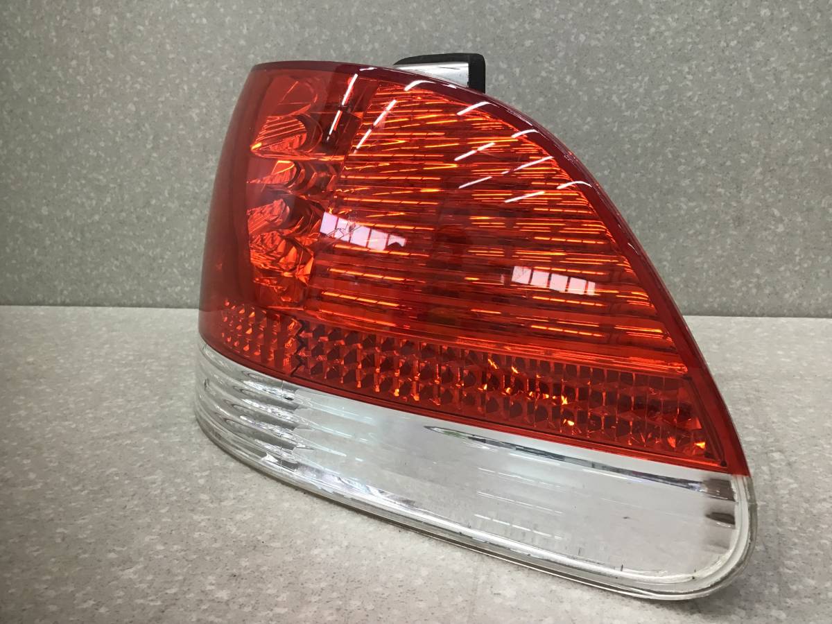 Фонарь задний правый BMW 7-Series E65,E66 2001-2008 Фонарь задний правый BMW 7-Series E65,E66 2001-2008