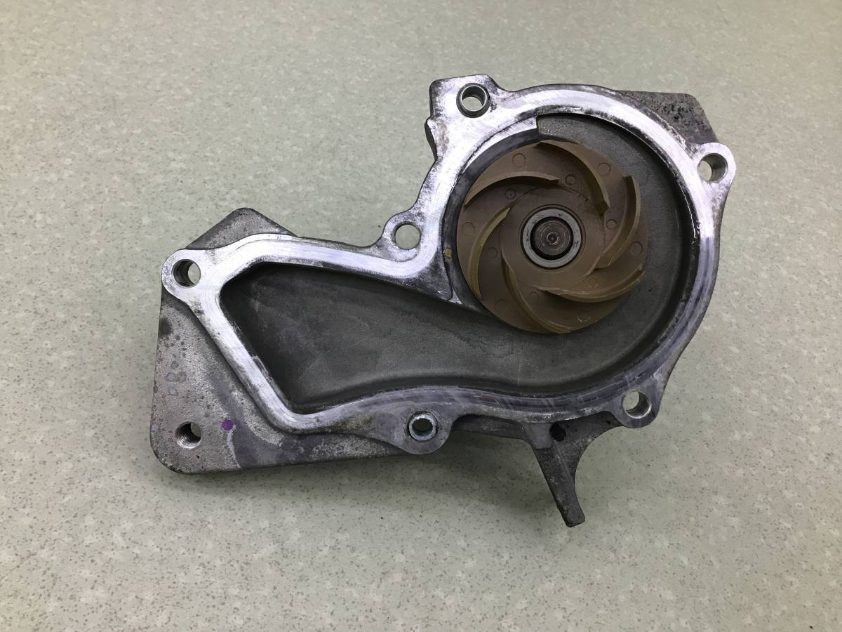 Насос водяной (помпа) Ford Fiesta (CB1) 2008-2019 Насос водяной (помпа) Ford Fiesta (CB1) 2008-2019