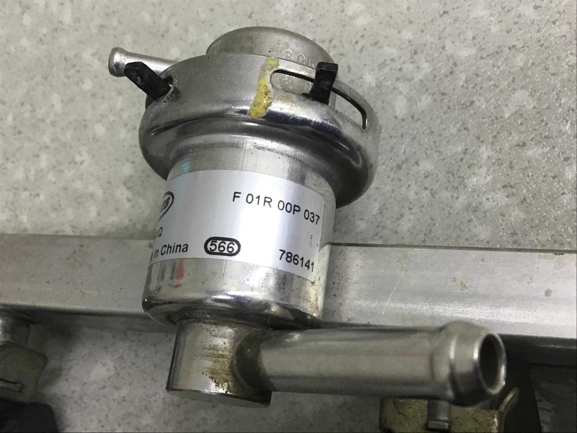 Рейка топливная (рампа) Geely Otaka CK 2005-2012 Рейка топливная (рампа) Geely Otaka CK 2005-2012