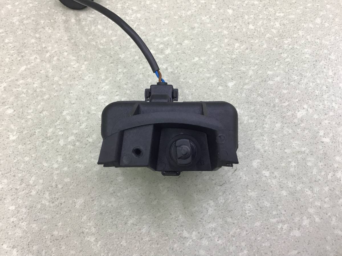 Активатор замка крышки бензобака Volkswagen Tiguan (5N2) 2011-2016 Активатор замка крышки бензобака Volkswagen Tiguan (5N2) 2011-2016
