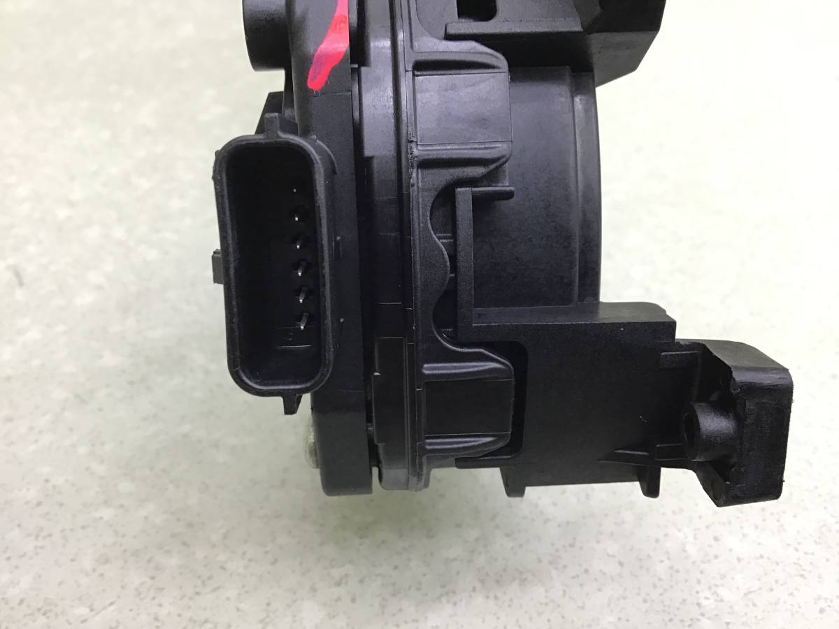 Педаль газа Renault Sandero 2 (5S) 2012-2022 Педаль газа Renault Sandero 2 (5S) 2012-2022