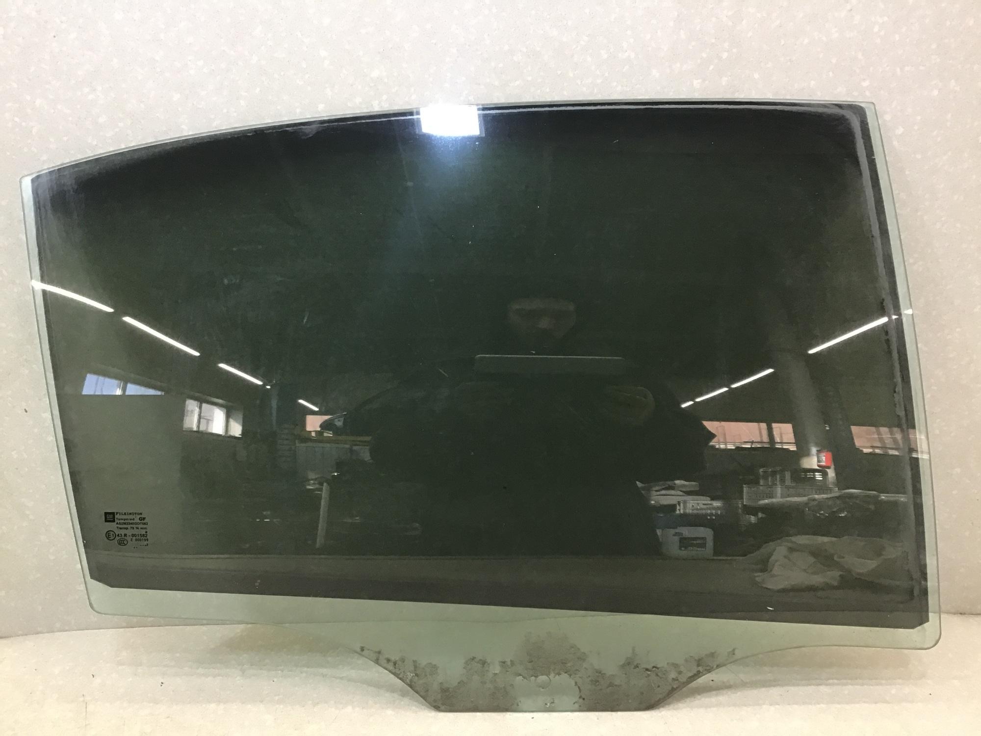 Стекло двери задней правой Opel Vectra (C) 2002-2008 Стекло двери задней правой Opel Vectra (C) 2002-2008