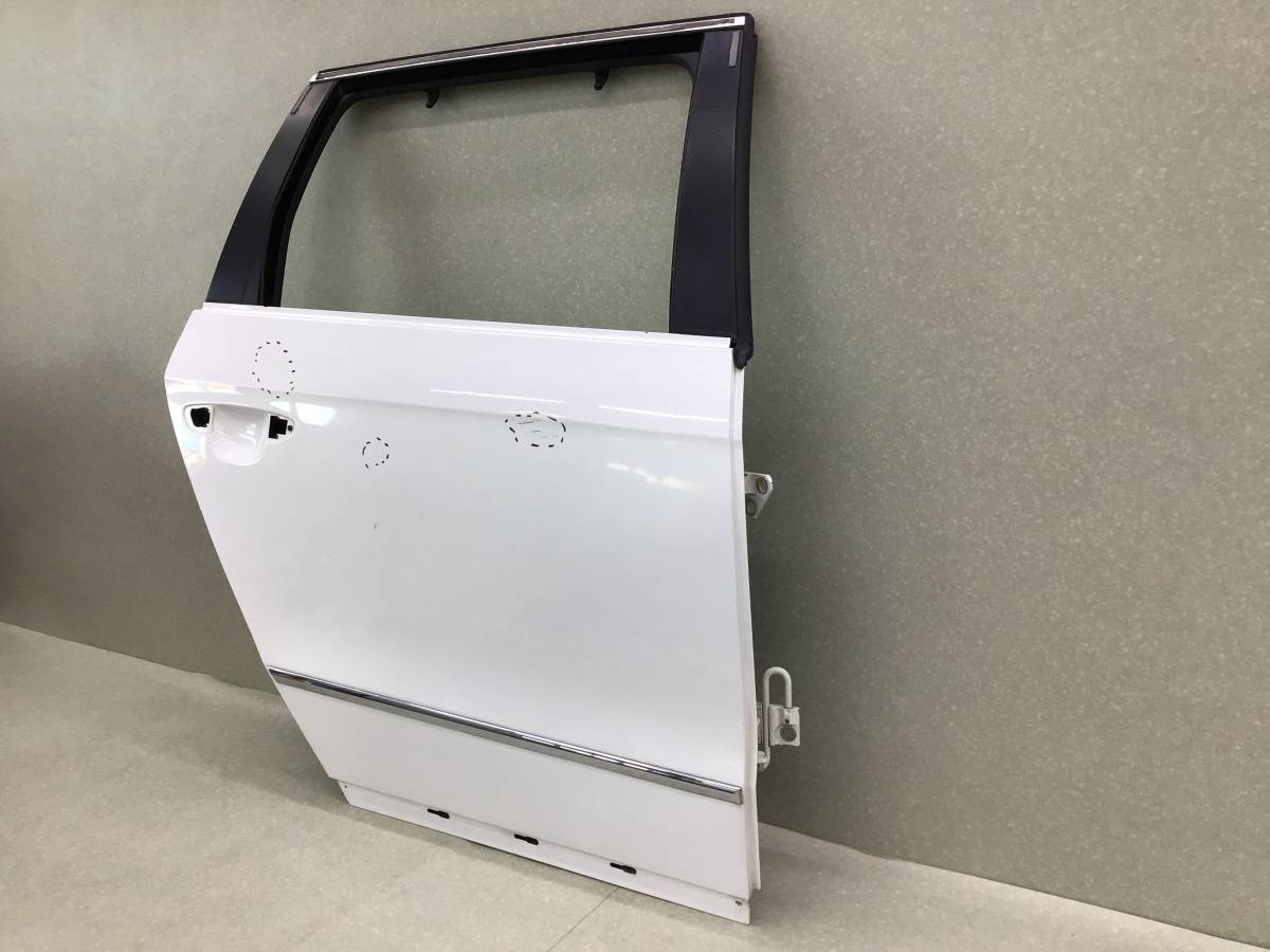 Дверь задняя правая Volkswagen Passat B6 2005-2010 Дверь задняя правая Volkswagen Passat B6 2005-2010