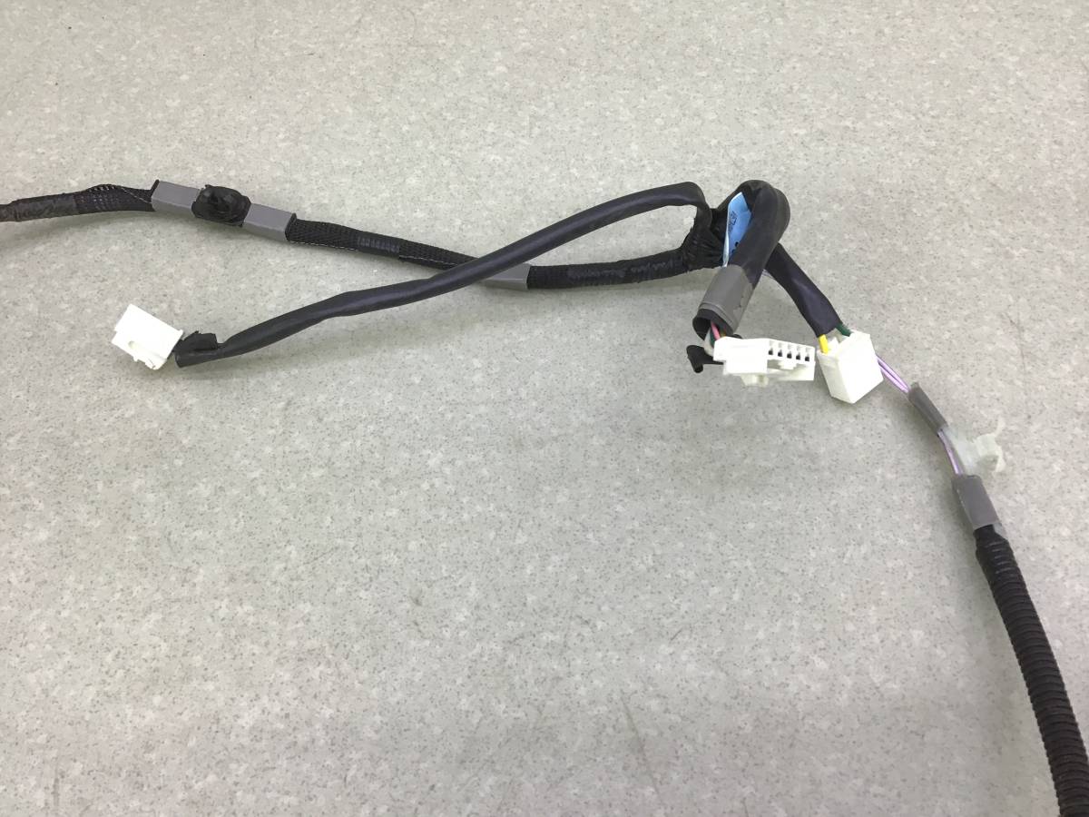 Проводка двери Toyota Rav 4 (A40) 2013> Проводка двери Toyota Rav 4 (A40) 2013>