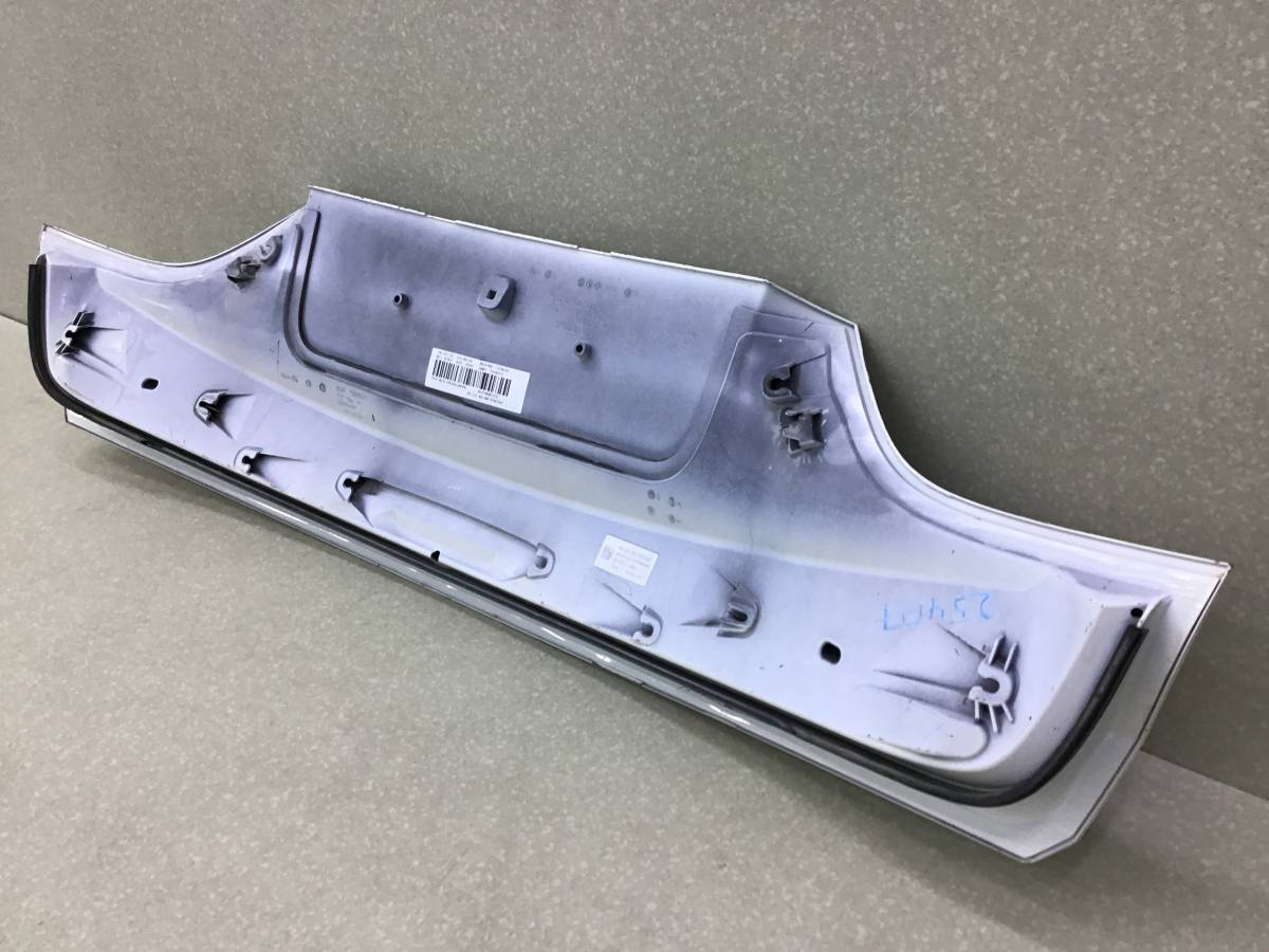 Накладка двери багажника BMW GT F07 2008> Накладка двери багажника BMW GT F07 2008>