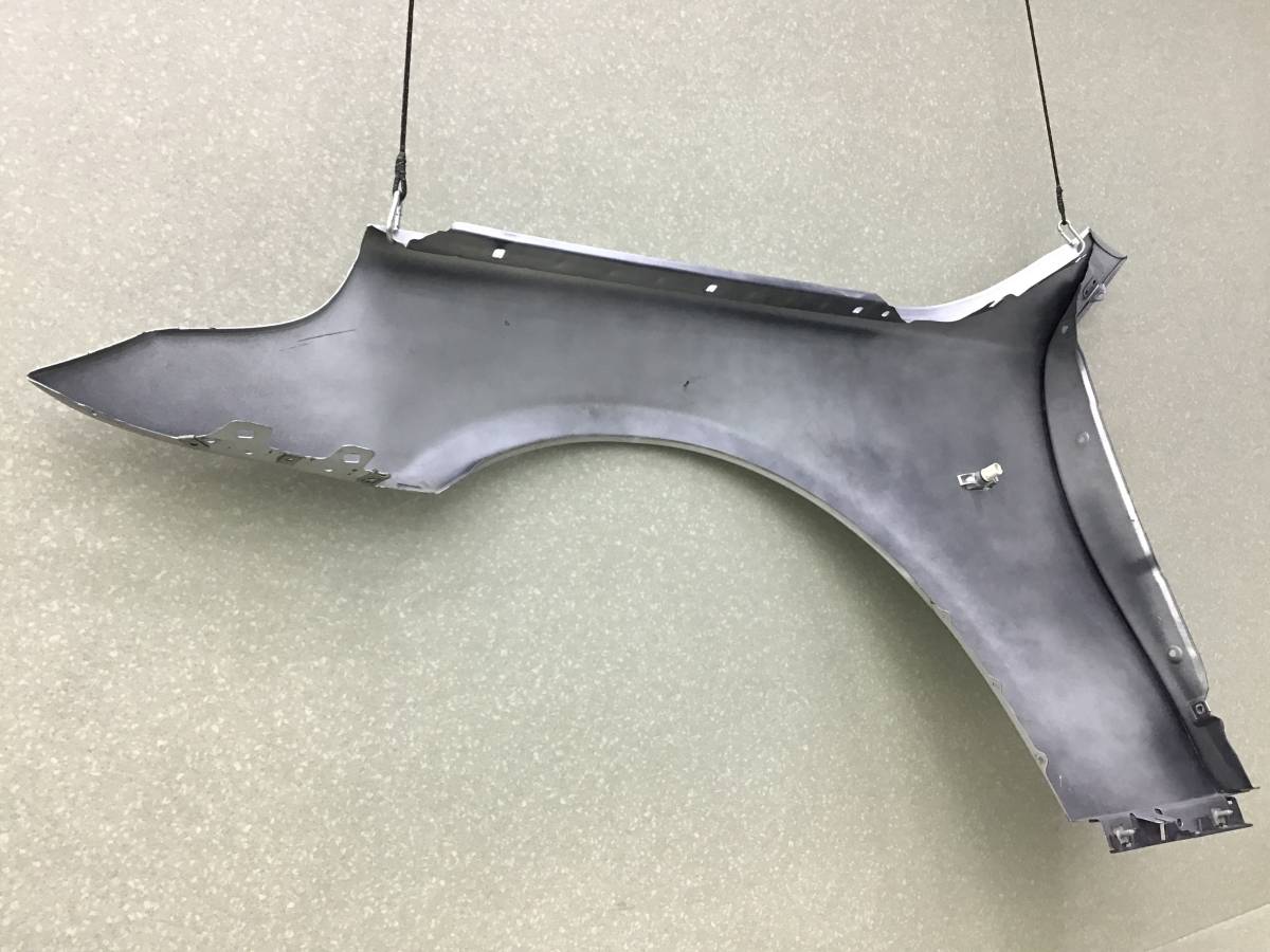 Крыло переднее правое BMW 5-series E60/E61 2003-2009 Крыло переднее правое BMW 5-series E60/E61 2003-2009