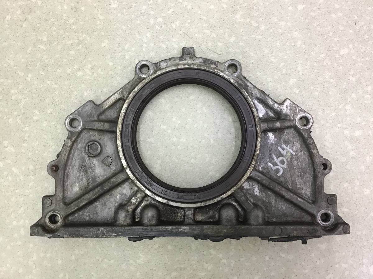 Крышка коленвала задняя Infiniti QX56 (JA60) 2004-2010 Крышка коленвала задняя Infiniti QX56 (JA60) 2004-2010