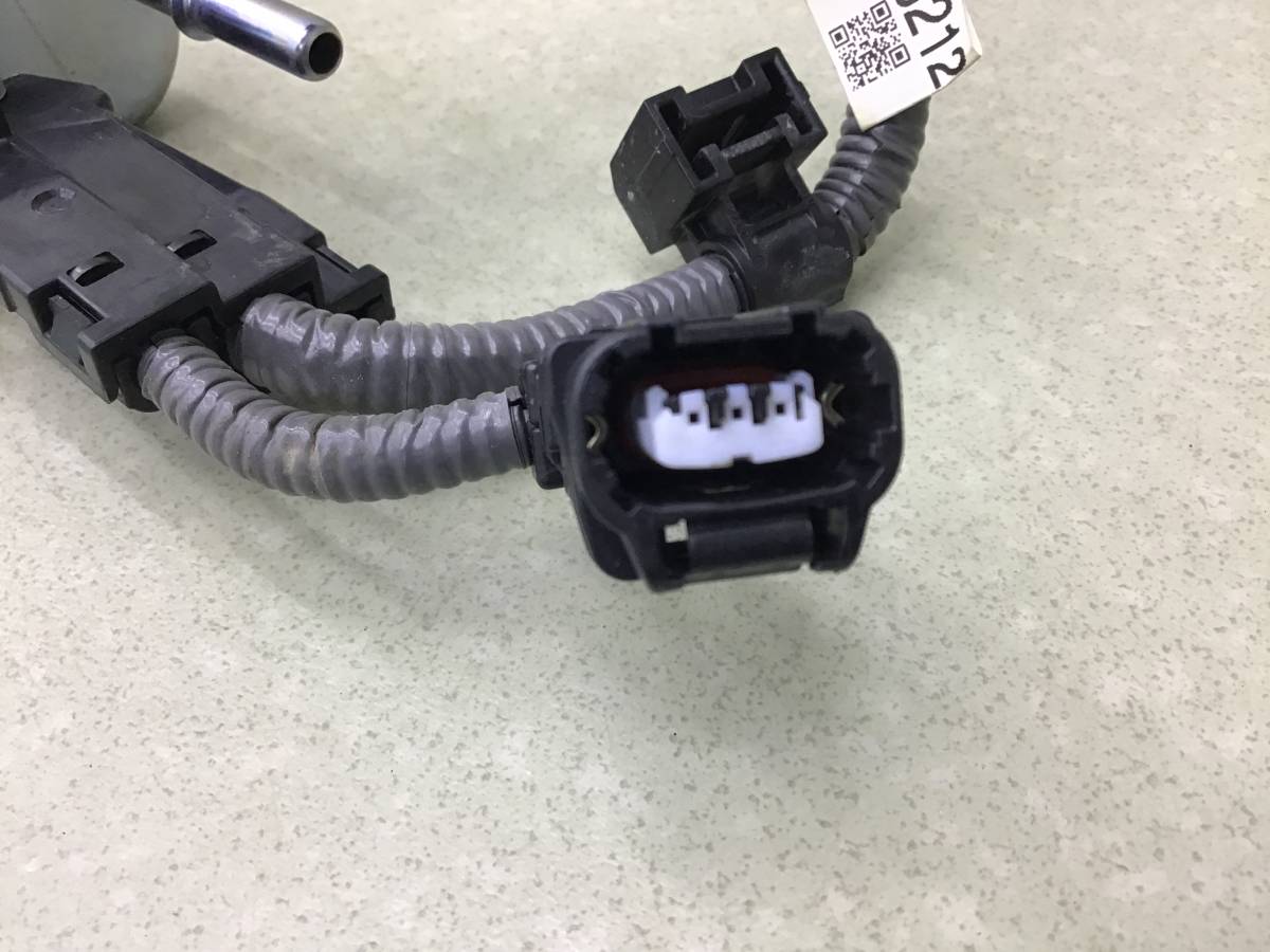 Рейка топливная (рампа) Toyota Land Cruiser (J300) 2021>