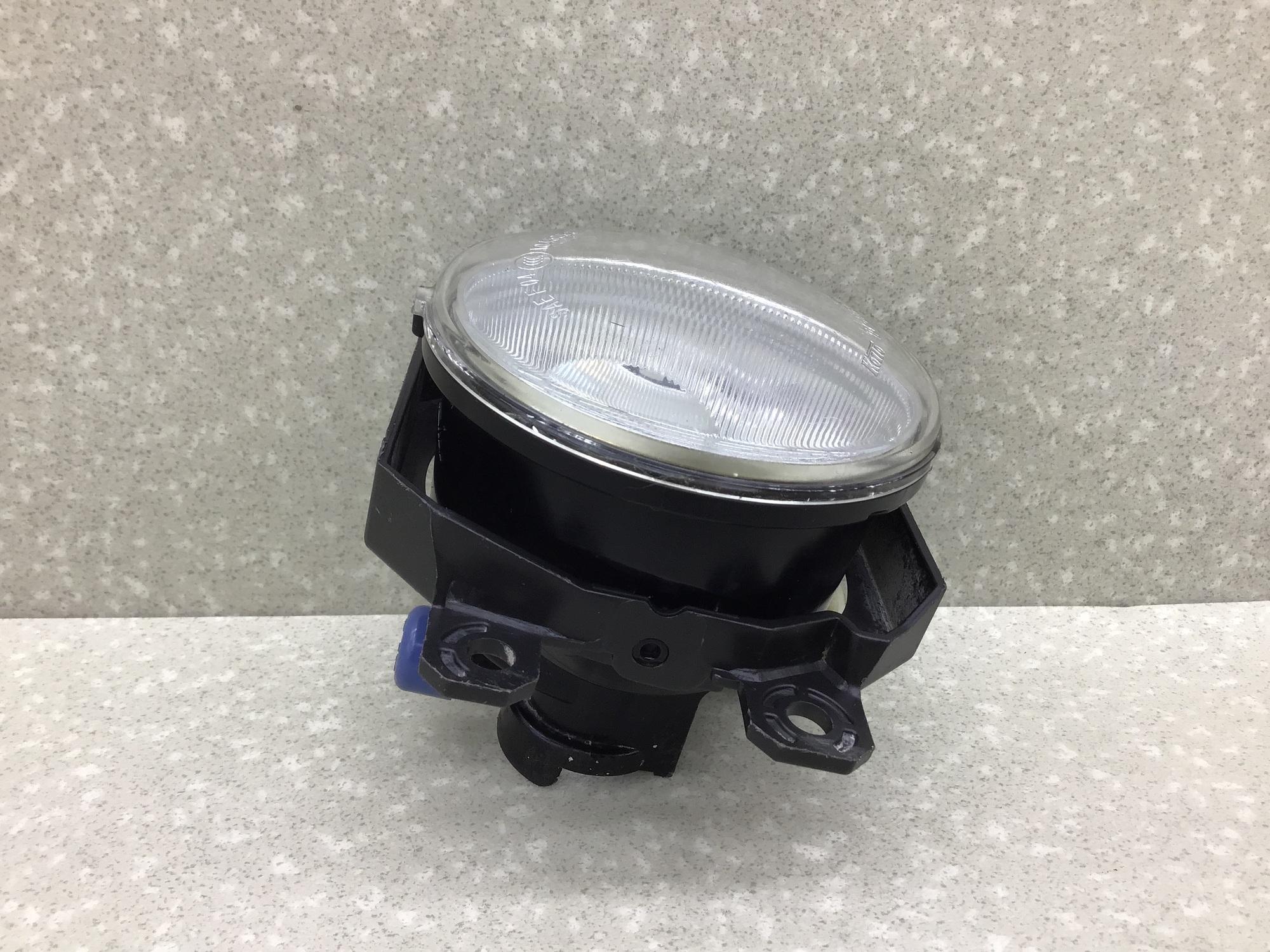 Фара противотуманная левая, Subaru Legacy Outback (B12) 1998-2003 Фара противотуманная левая, Subaru Legacy Outback (B12) 1998-2003