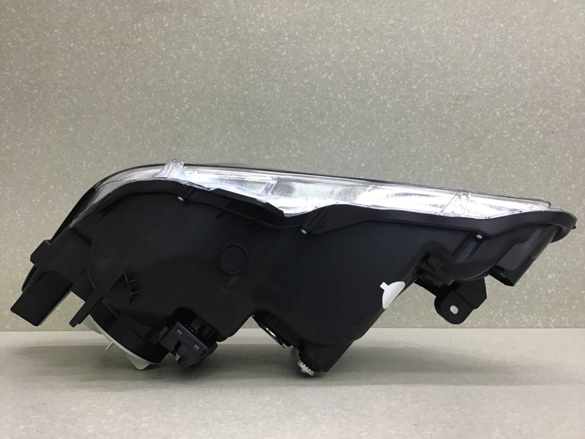 Фара правая Toyota Camry (V50) 2011-2017 Фара правая Toyota Camry (V50) 2011-2017