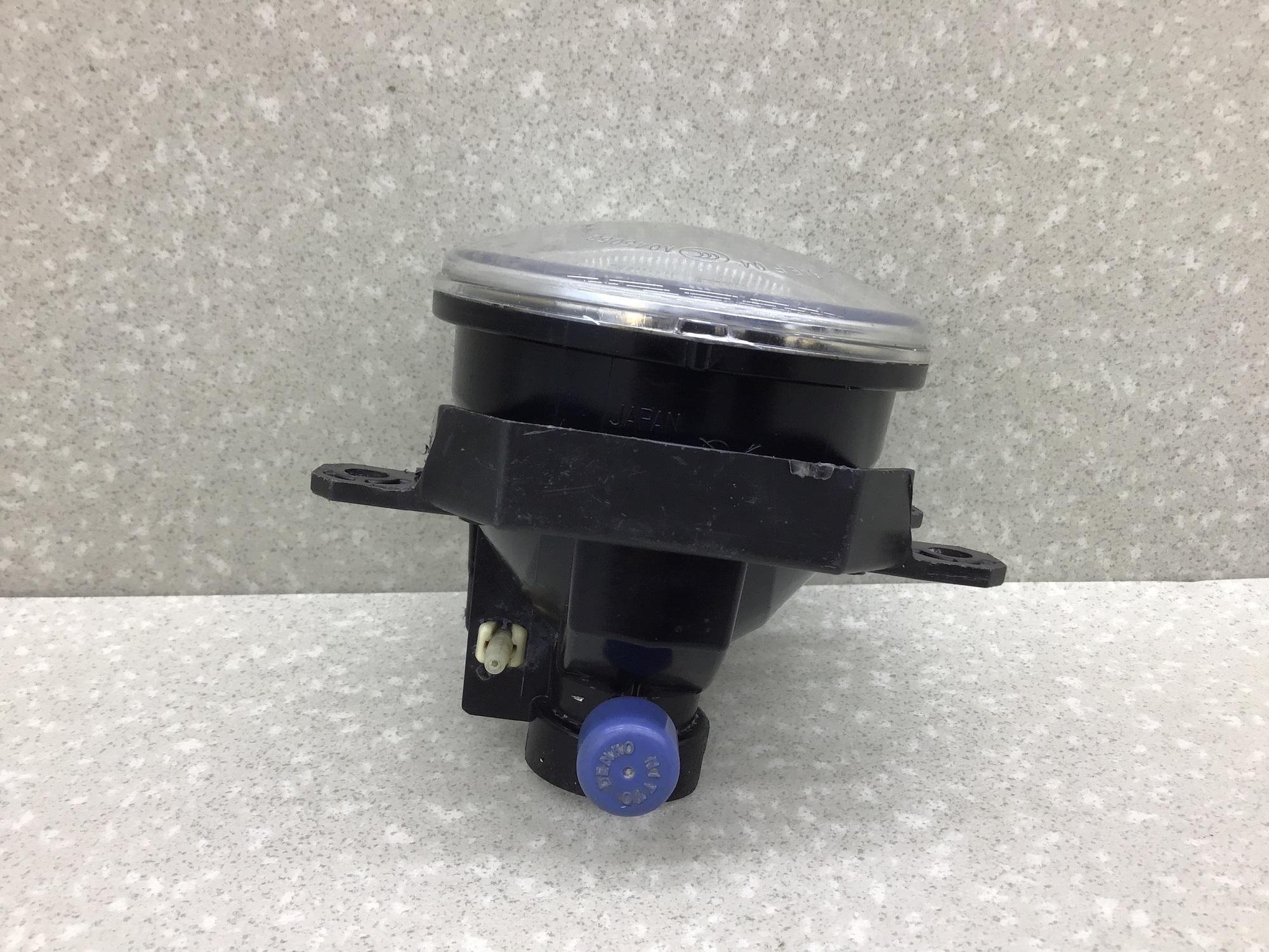 Фара противотуманная левая, Subaru Legacy Outback (B12) 1998-2003 Фара противотуманная левая, Subaru Legacy Outback (B12) 1998-2003
