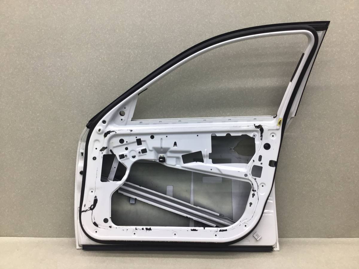 Дверь передняя правая BMW 5-series E60/E61 2003-2009 Дверь передняя правая BMW 5-series E60/E61 2003-2009
