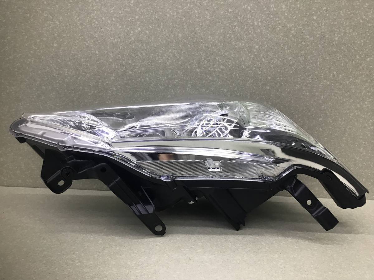 Фара правая Toyota Camry (V50) 2011-2017 Фара правая Toyota Camry (V50) 2011-2017