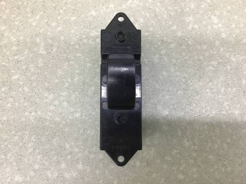 Кнопка стеклоподъемника Mitsubishi Outlander XL (CW) 2006-2012 Кнопка стеклоподъемника Mitsubishi Outlander XL (CW) 2006-2012