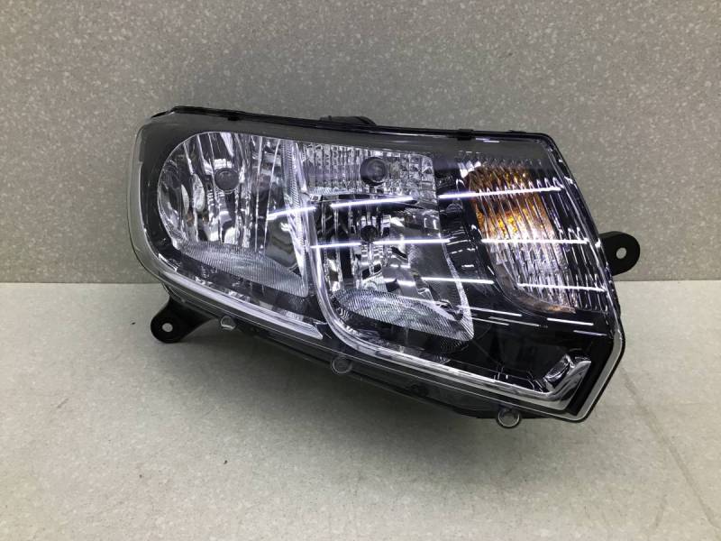 Фара правая Lada Largus (R90) 2012-2022