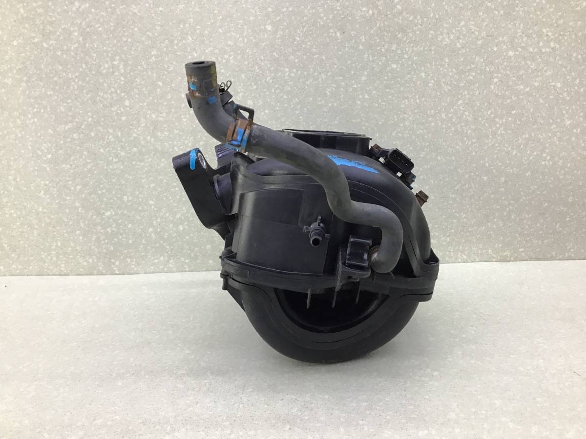 Коллектор впускной Toyota Aygo 2005-2014 (B10) Коллектор впускной Toyota Aygo 2005-2014 (B10)
