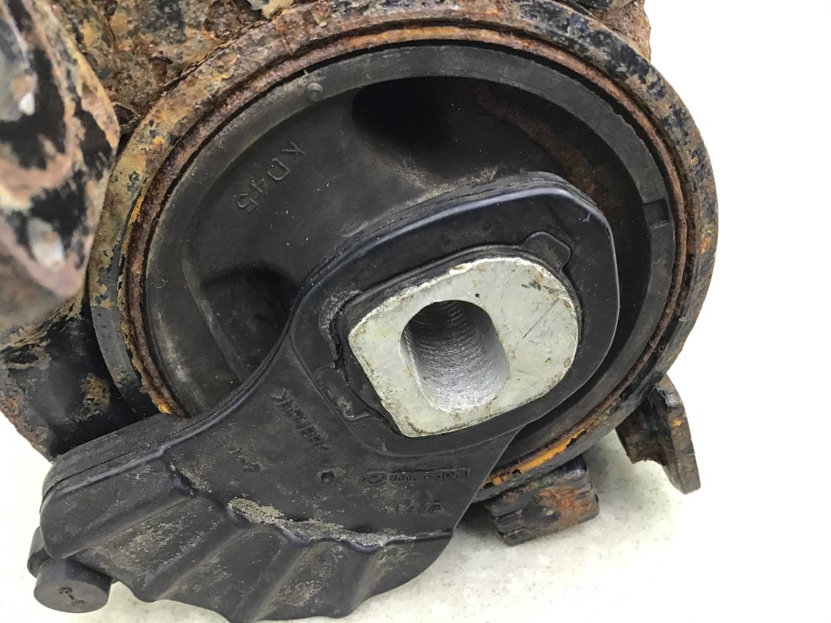 Опора двигателя левая Mazda CX-5 (KE) 2011-2017 Опора двигателя левая Mazda CX-5 (KE) 2011-2017