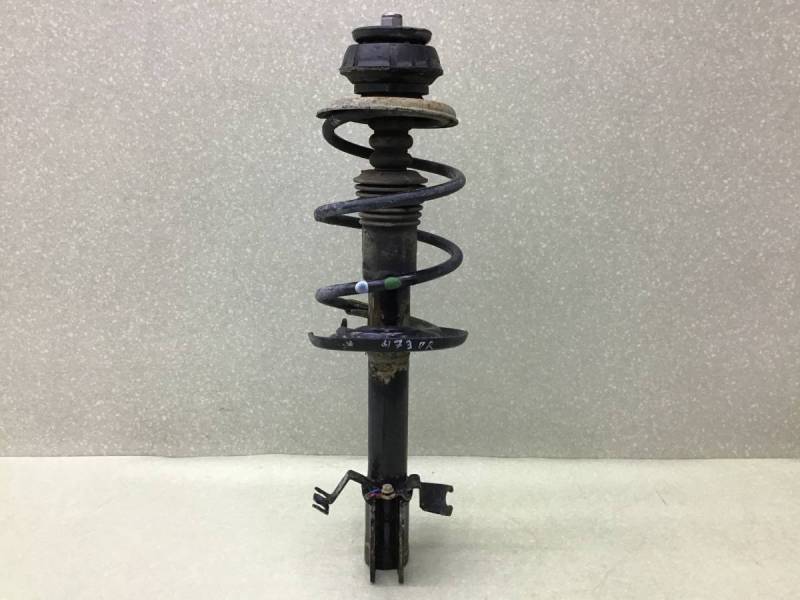 Амортизатор передний правый Renault Logan (2) 2014>