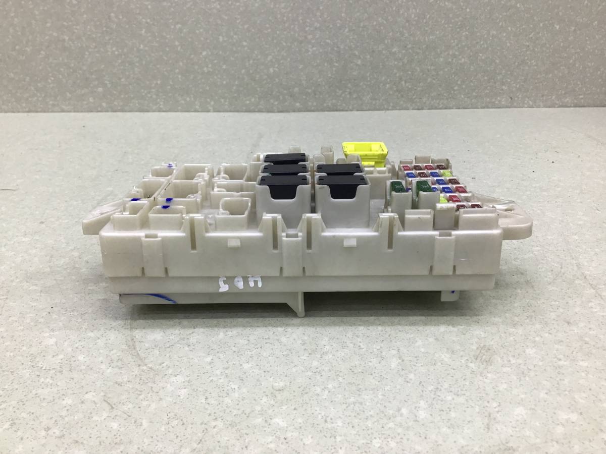 Блок предохранителей Mitsubishi Pajero/Montero Sport (KS) 2015>