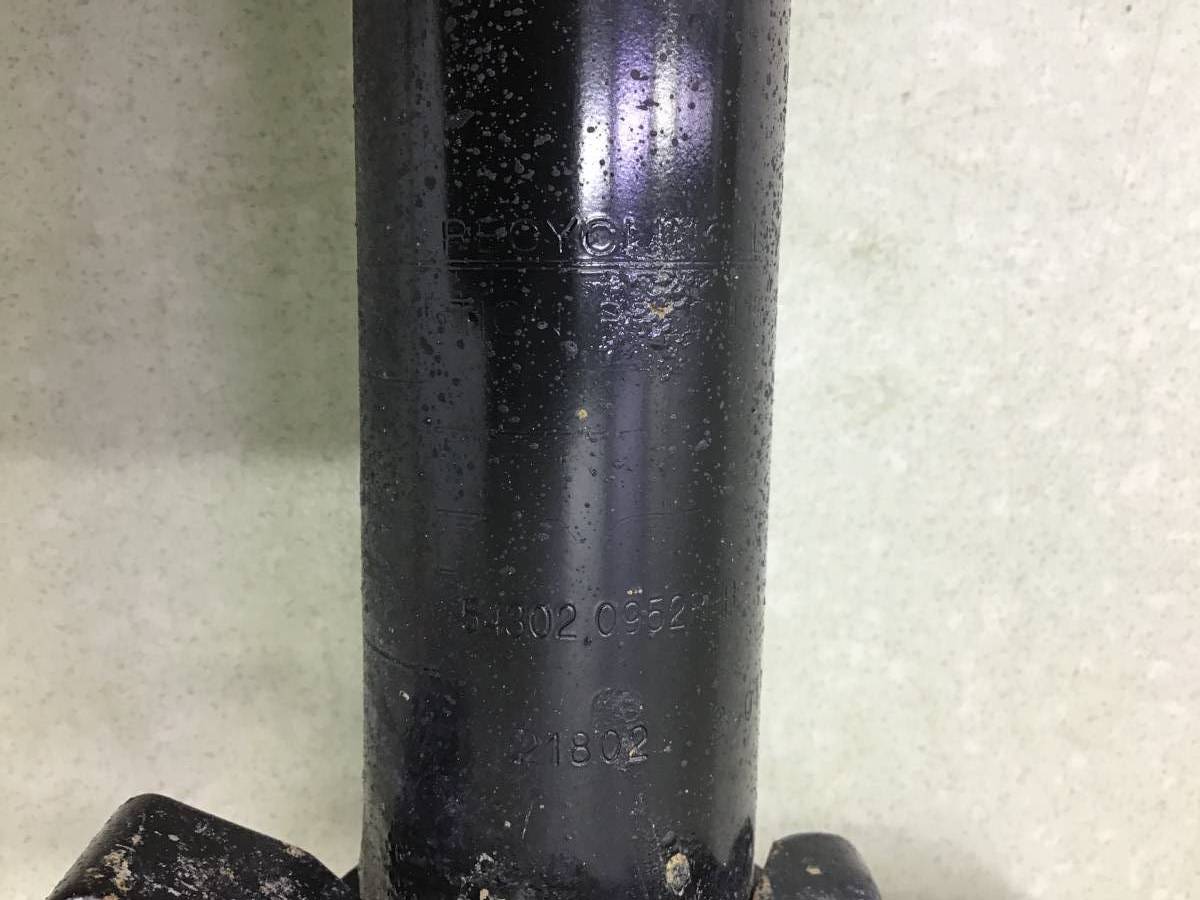 Амортизатор передний правый Renault Logan (2) 2014>