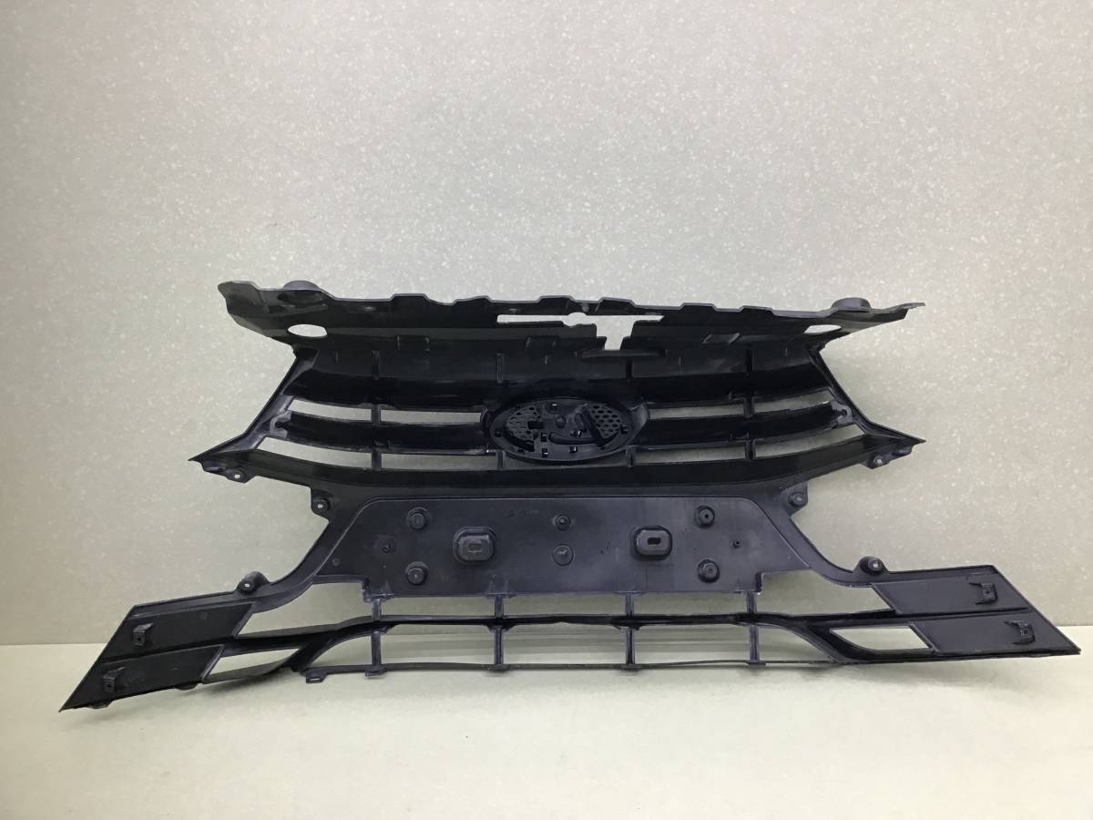 Решетка радиатора Lada Granta (2190) 2011-н.в.