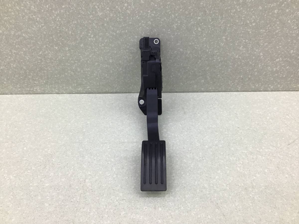 Педаль газа Ford Focus 3 (CB8) 2011-2019